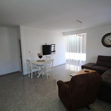 Arendaizrail Apartments - Khana Szenes Street 29 บัตยัม ภายนอก รูปภาพ