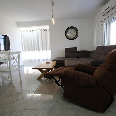 Arendaizrail Apartments - Khana Szenes Street 29 บัตยัม ภายนอก รูปภาพ