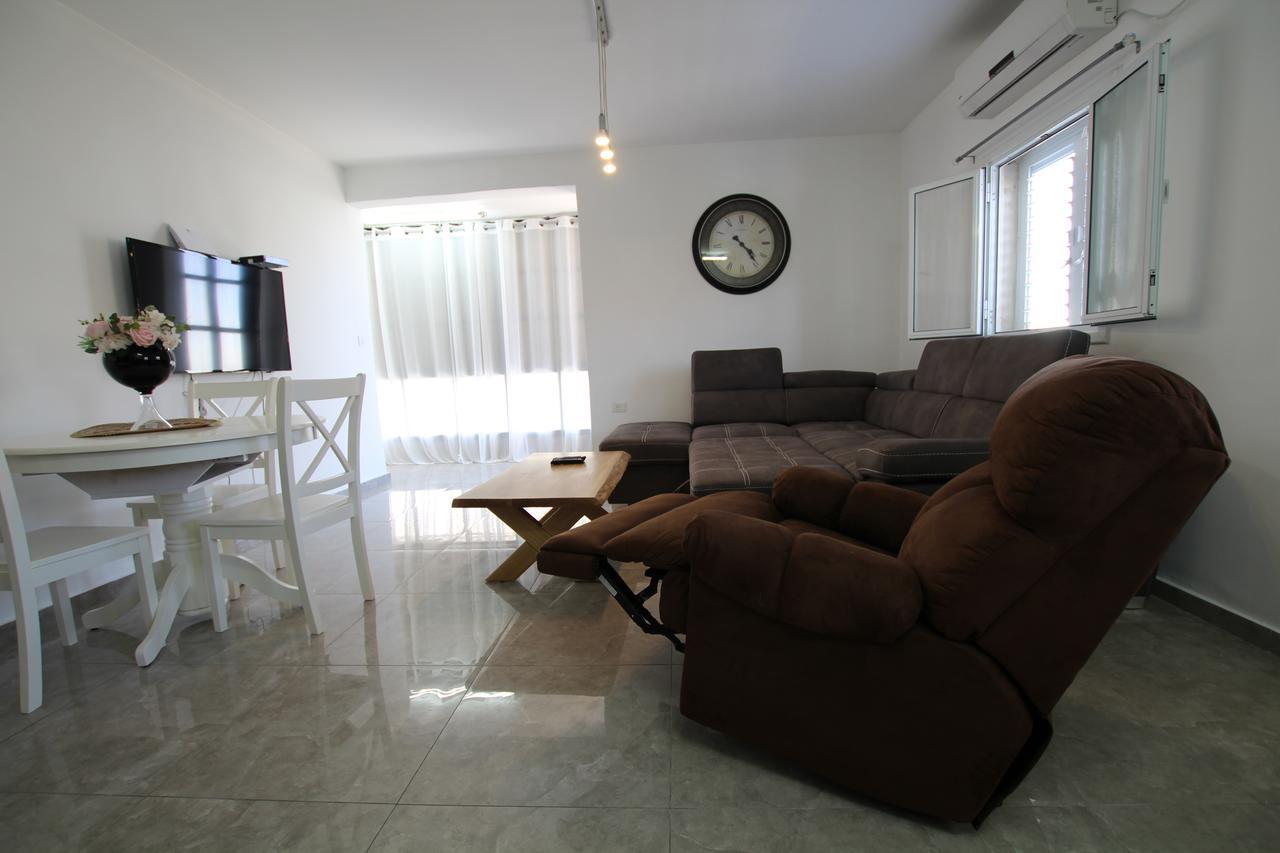 Arendaizrail Apartments - Khana Szenes Street 29 บัตยัม ภายนอก รูปภาพ